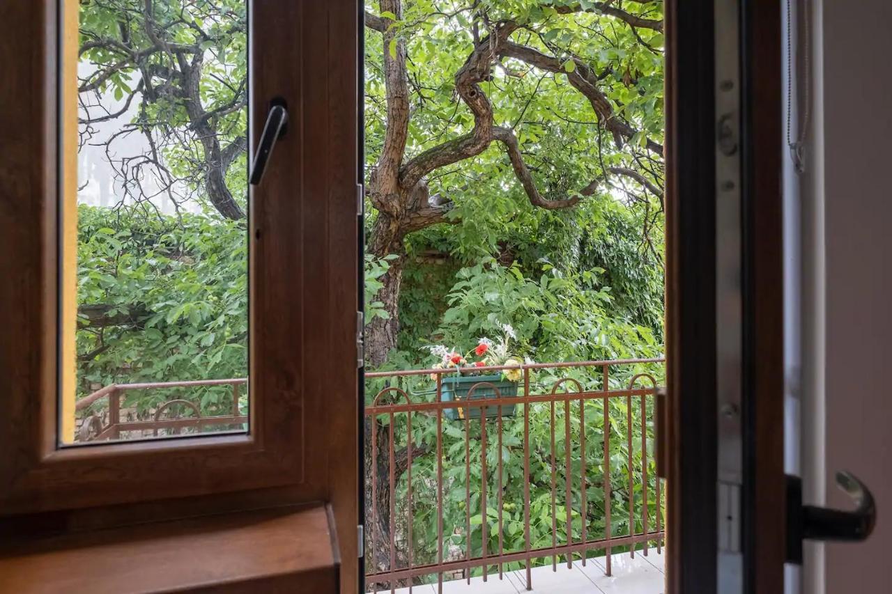 Entire Central House With Guest Rooms & Garden ソフィア エクステリア 写真
